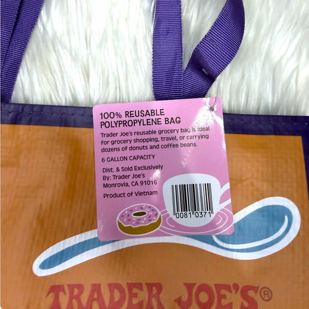 Trader Joe’s Comfort Food Tote Bag - Picture 9 of 9